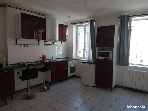 Studio a louer 25m2 prox fac