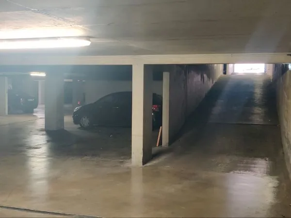 Place de parking St Charles