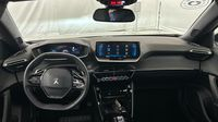 Peugeot 2008 1.5 BlueHDi 130ch S&S Allure Pack EAT8 125g — photo 11
