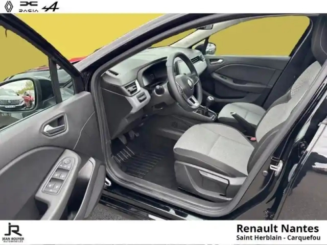 Renault Clio 1.0 tce 90ch evolution — photo 13