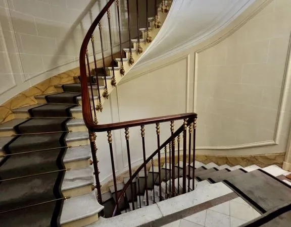Appartement 5 pièces 130 m²