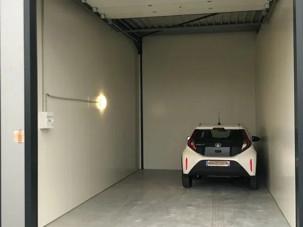 Grand garage / box neuf