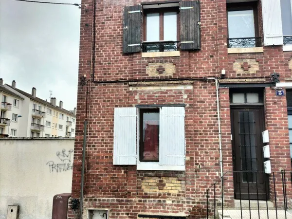 Immeuble 65 m²