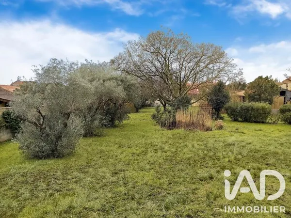 Terrain 400 m²