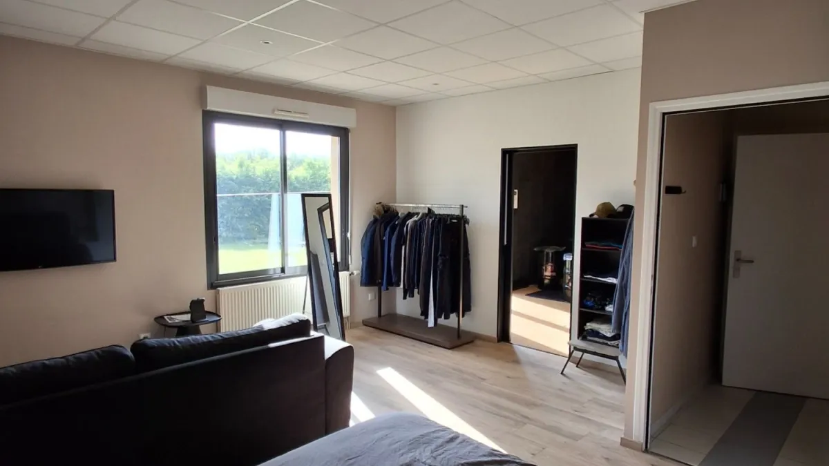 Photo 11
