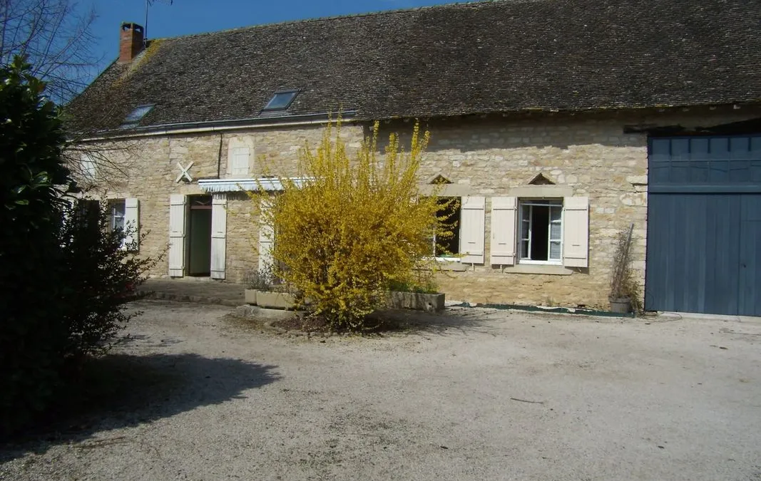 Photo 1