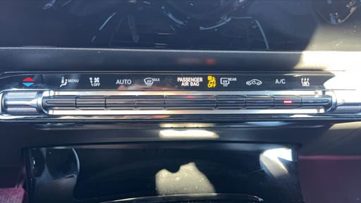 Mercedes Classe A 250 218 8G-DCT - Style Line – 2022 – 65991 km – Hybride essence – Boîte Automatique — photo 3