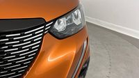 Peugeot 2008 1.2 PureTech 130ch S&S Allure — photo 17