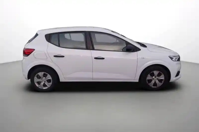 Dacia Sandero sce 65 — photo 7