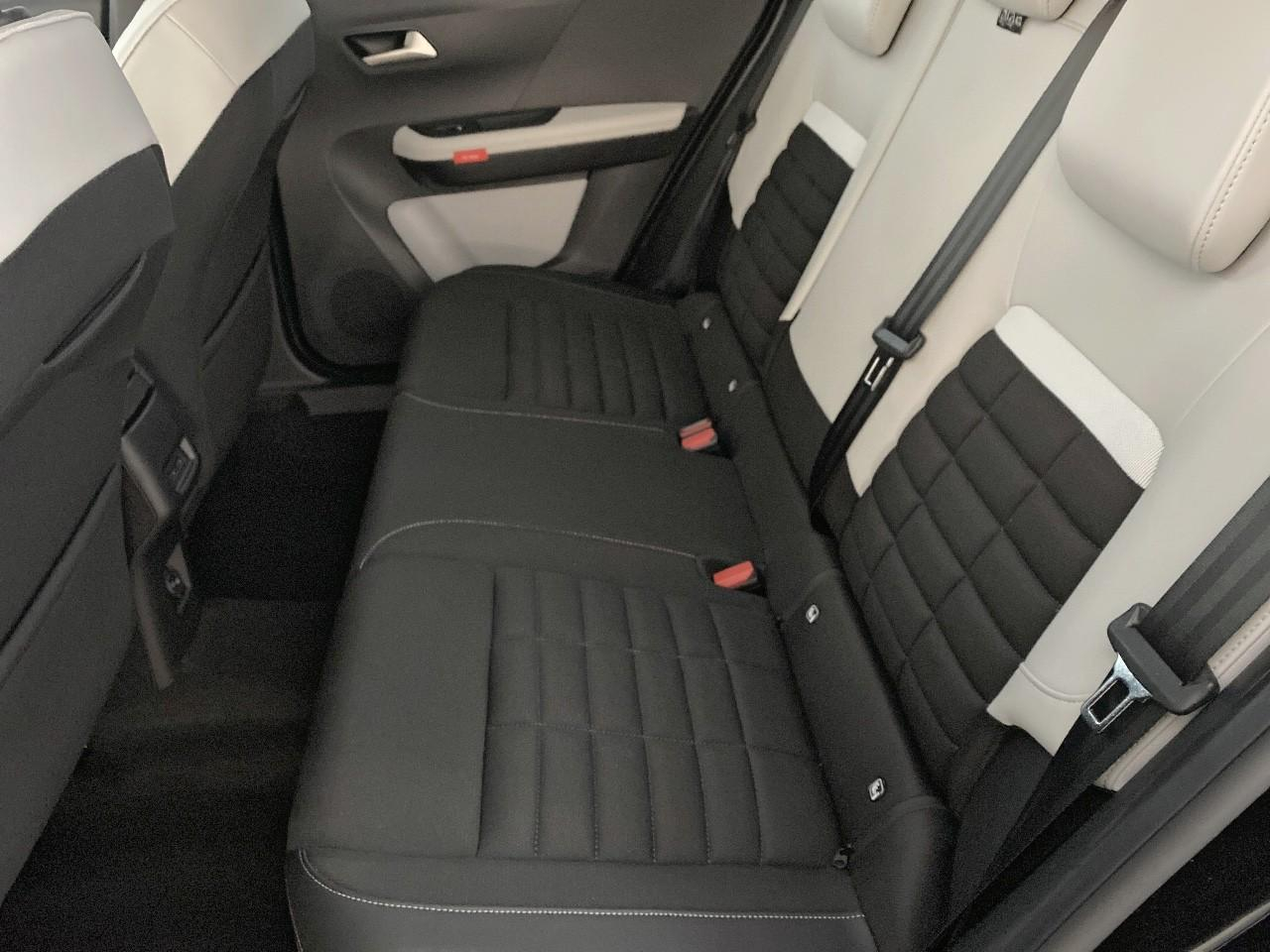Citroën C3 Aircross hybride 145 ch aut max — photo 10