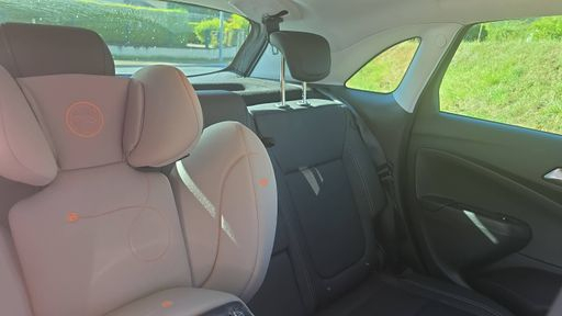 Opel Crossland X 1.2 Turbo 110 BVA6 - Ultimate – 2019 – 89426 km – Essence – Boîte Automatique — photo 31