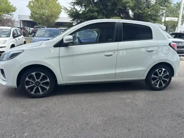 Mitsubishi Space Star 1.2 mivec 71ch red line edition 2024 — photo 4