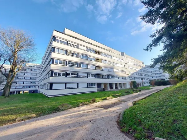 Appartement 6 pièces 97 m²