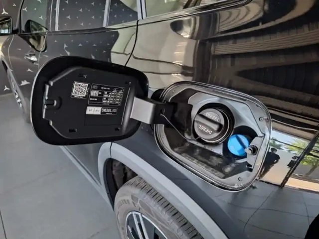Mercedes Gla 200 d progressive line — photo 43