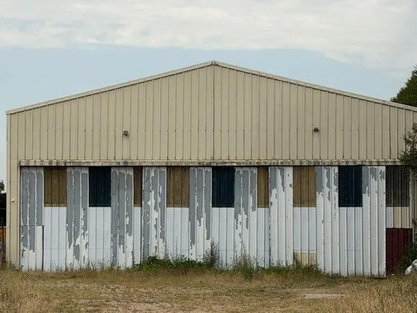 Garage automobile ou stockage
