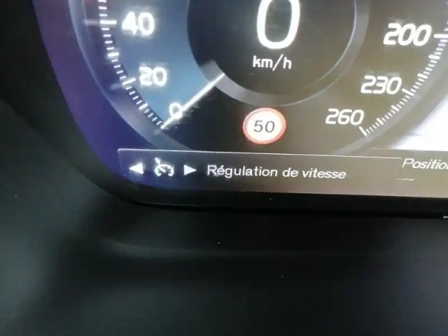 Volvo Xc40 t4 recharge 129+82 ch dct7 — photo 18