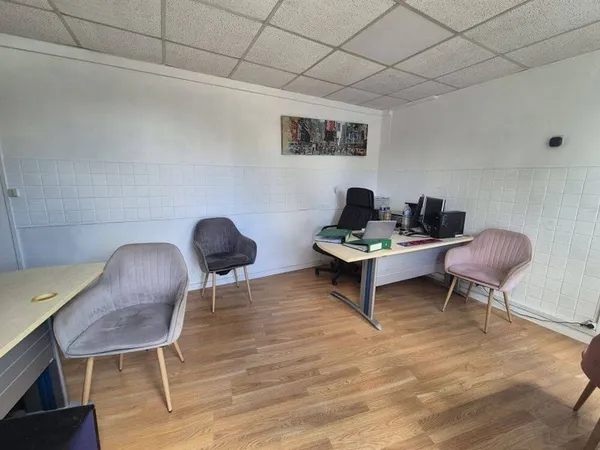 Local commercial 80 m²