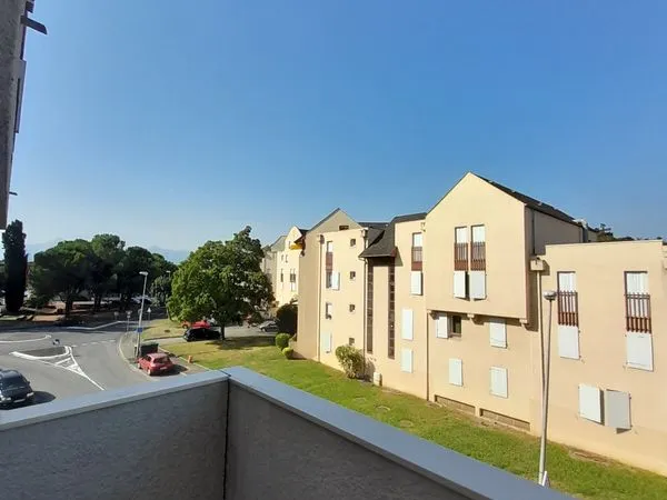 Charmant appartement T3 de 72 m² avec deux balcons et un garage