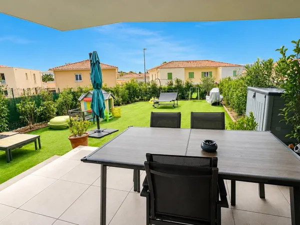 A VENDRE : T3 63m2 récent avec grand jardin & double garage - PUGET-SUR-ARGENS