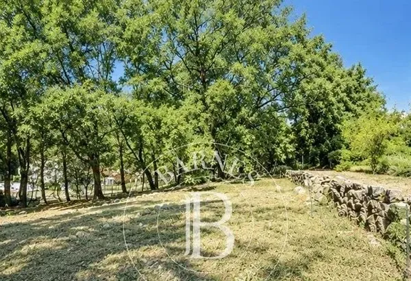 Terrain 2775 m² Opio