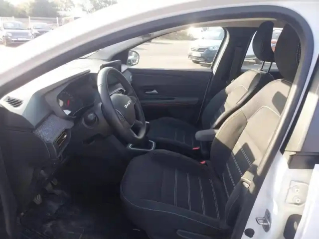 Dacia Sandero eco-g 100 — photo 9