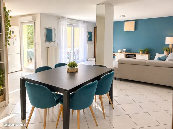 Charmante maison de ville indépendante avec jardin et deux terrasses - Lyon 9e, à 100 m de la gare d