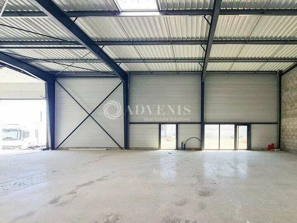 Local d'activité 777 m²