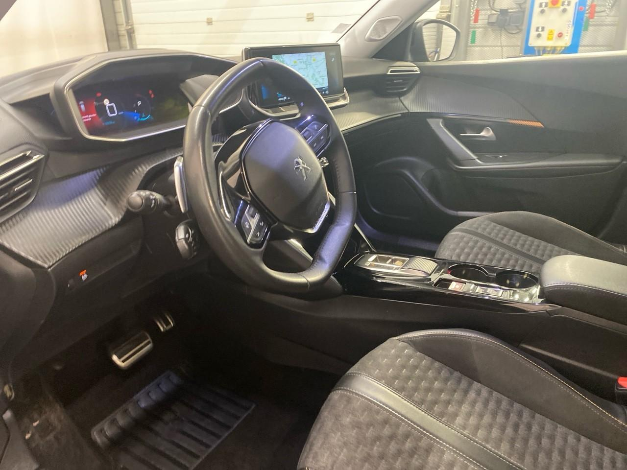 Peugeot 2008 puretech 130 s&s eat8 roadtrip — photo 9