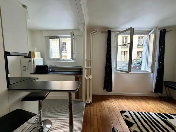 Studio 1 pièce 24 m²