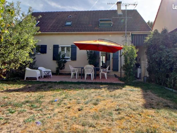 Propriété 7 pièces 143 m²