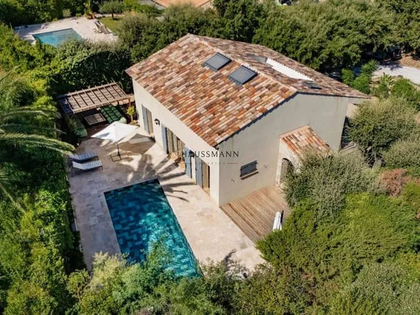 Maison 6 pièces 220 m²