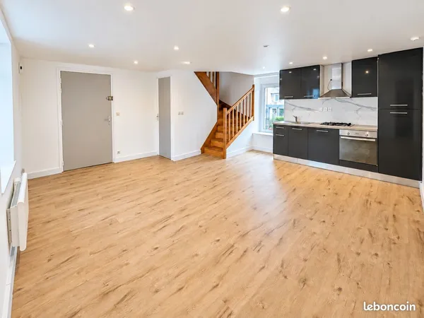 T3 duplex rénové - Centre Langueux - Cuisine équipée