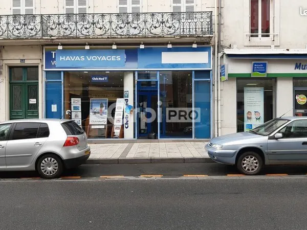 Local commercial 160 m²