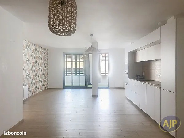 Appartement 3 pièces 97 m²