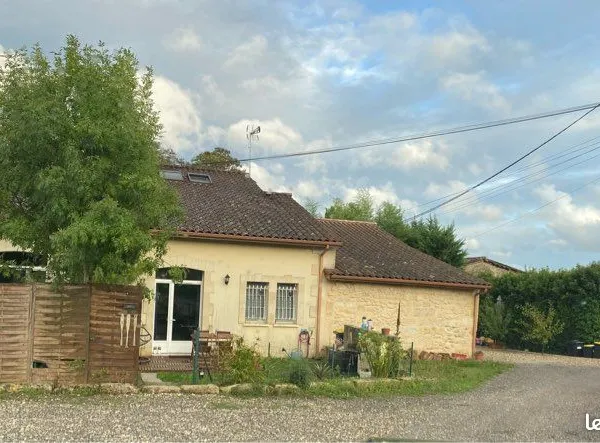 Maison mitoyenne T3 80m2 jardin parking