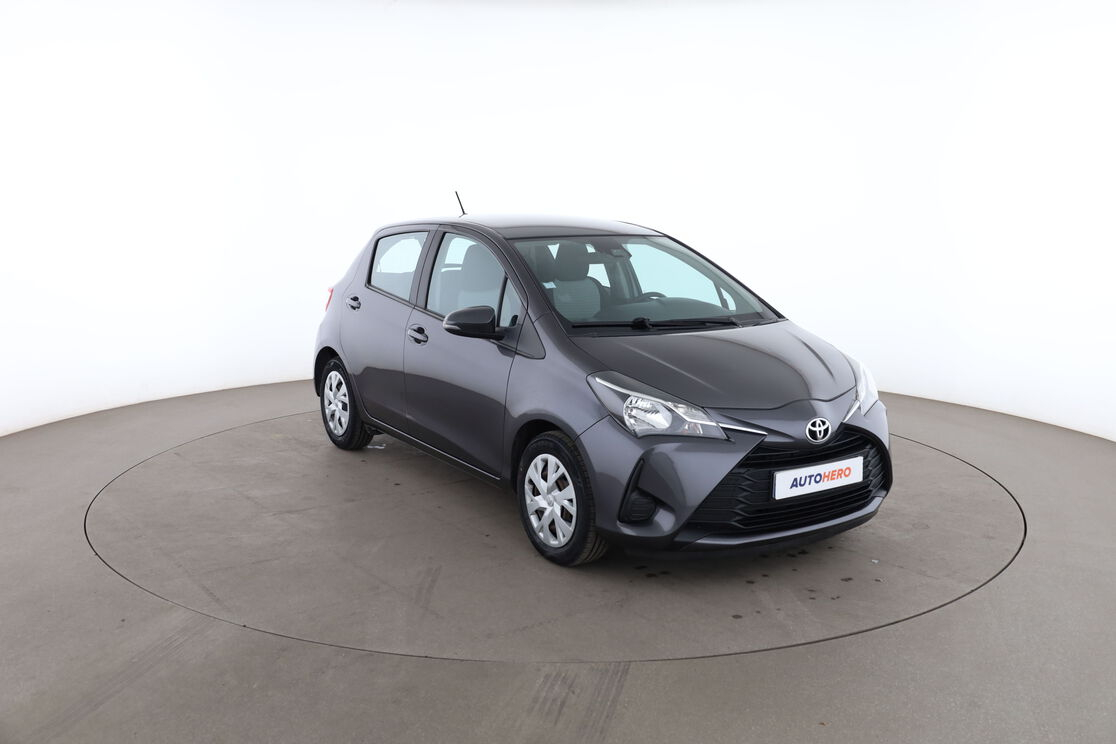 Toyota Yaris 1.0 VVT-i Active — photo 7
