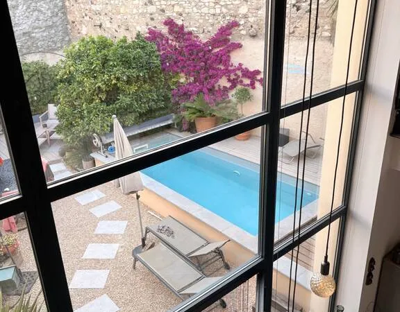 Maison 9 pièces 460 m²
