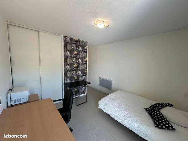 Appartement T1 18m² meublé — Idéal pour étudiant Proche Campus du Creusot
