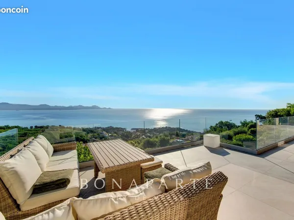 Villa 180 m² Roquebrune-sur-Argens