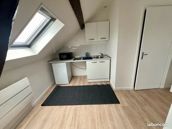 Beau studio meublé Maubeuge proche gare