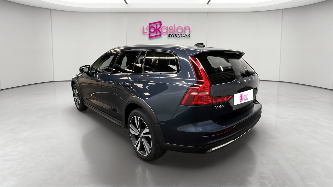 Volvo V60 B4 AWD 197 ch Geartronic 8 — photo 3