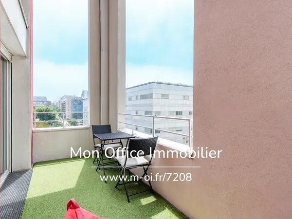 Vends appartement - 80 m² - 3 pièces, 2 chambres - Marseille 2E Arrondissement 13002