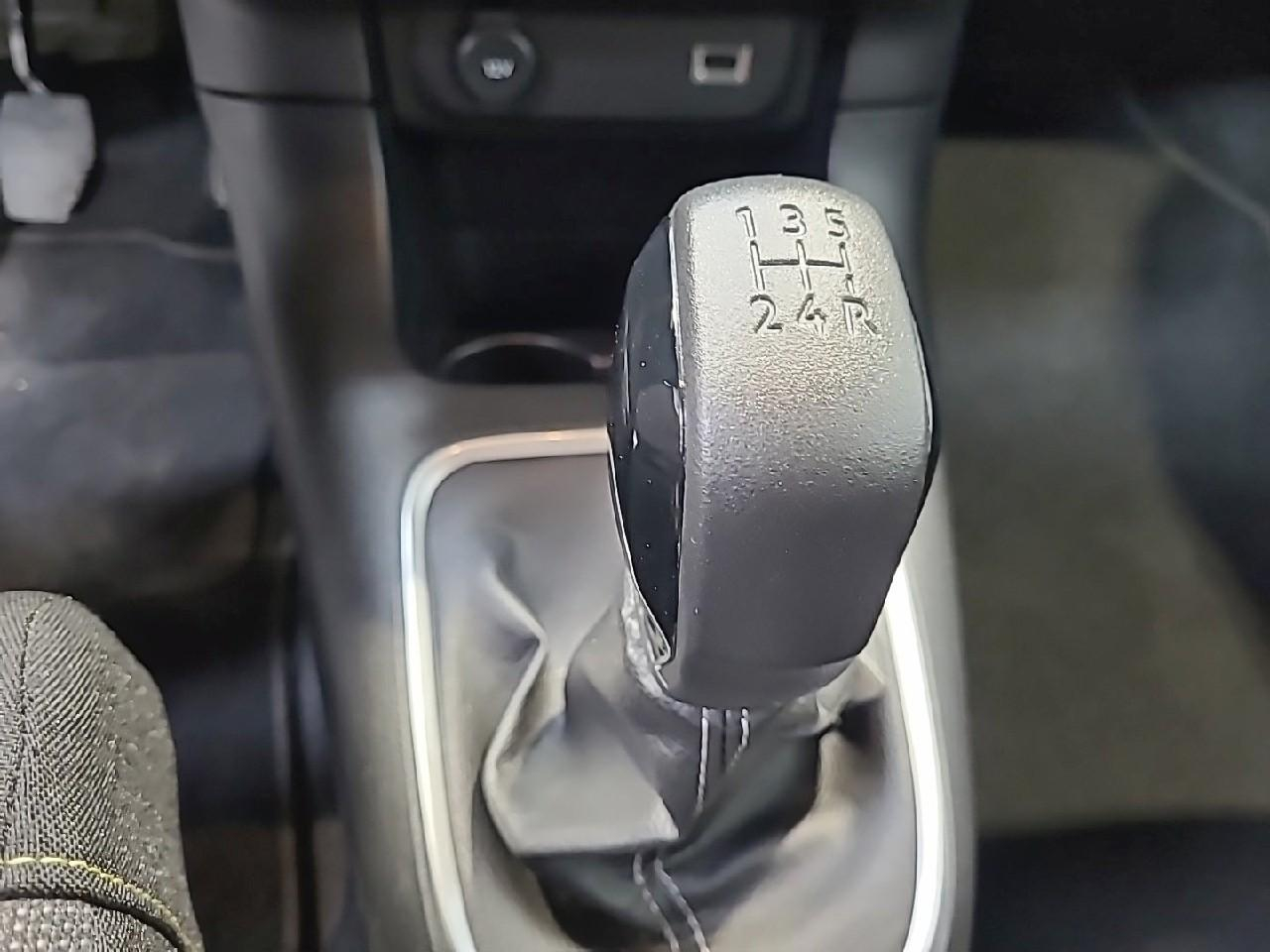 Citroën C3 puretech 83 s&s bvm5 c-series — photo 18