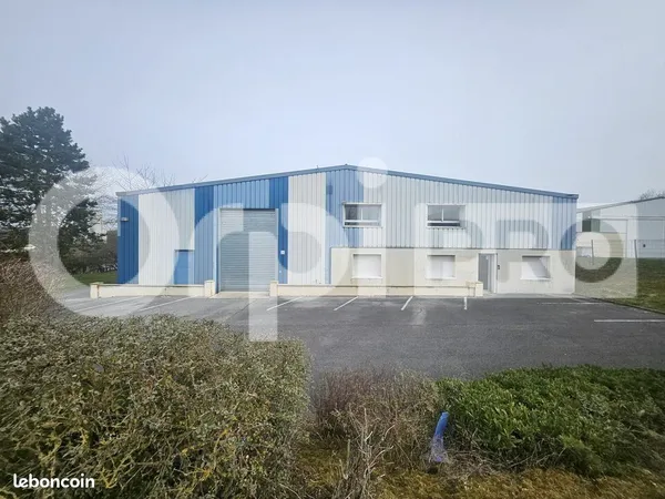 Local d'activité 757 m²
