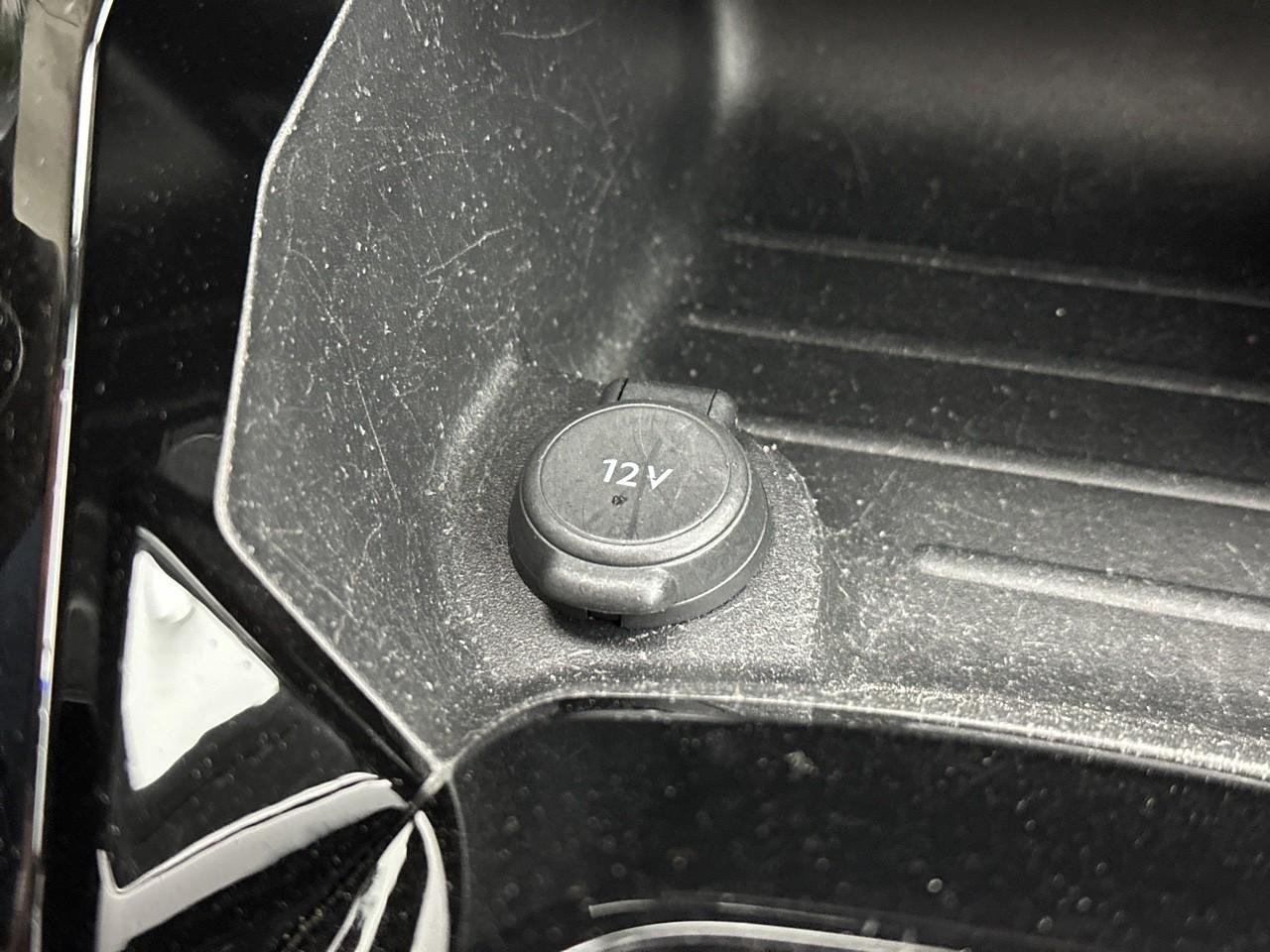 Peugeot 2008 puretech 130 s&s eat8 allure — photo 27