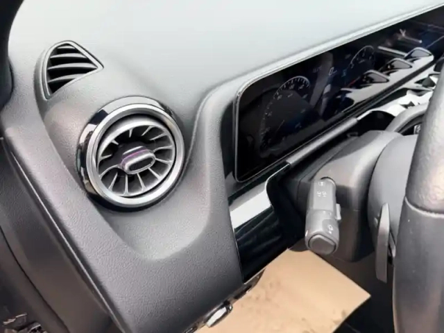 Mercedes Classe B 200 d progressive line edition — photo 16