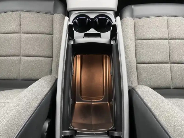 Citroën C5 Aircross hybride rechargeable 225 s&amp;s e-eat8 — photo 93