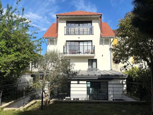 Maison 7 pièces 187 m²