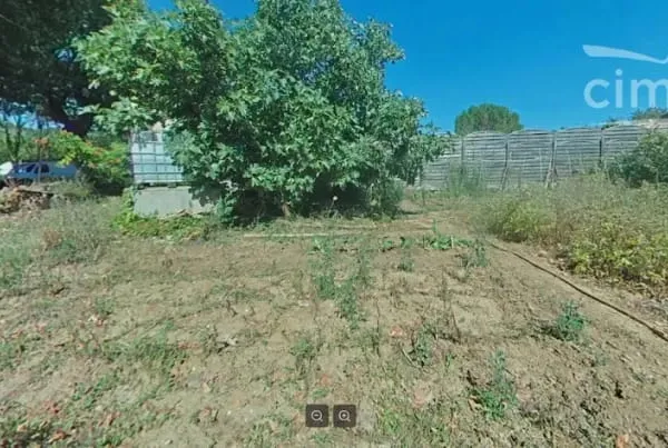 Terrain 410 m²