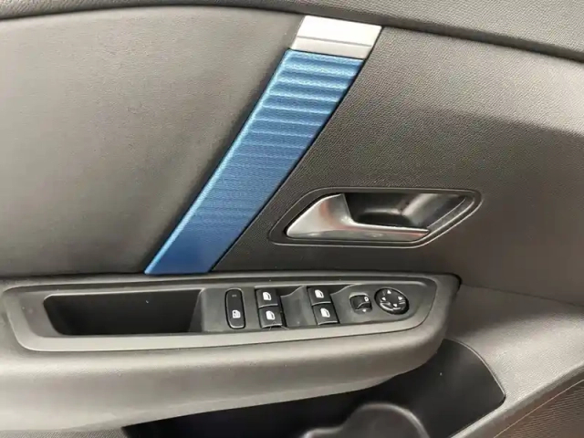 Citroën C4 e- 136 ch automatique — photo 56